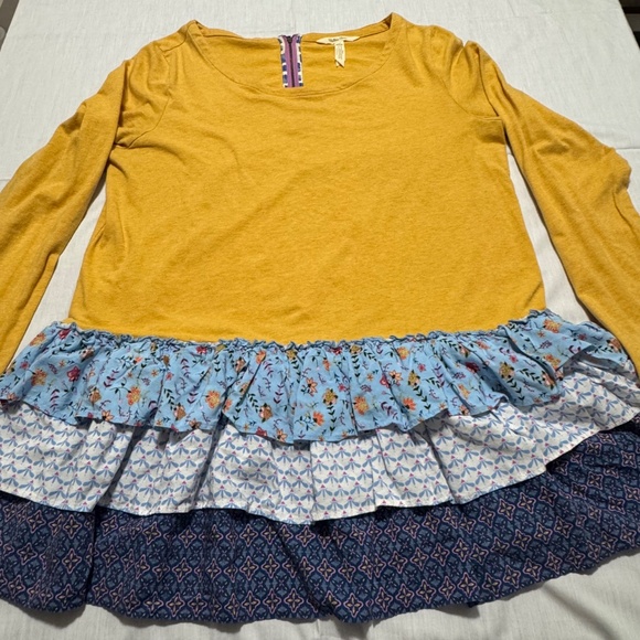 yellow long sleeve woman shirt with floral design bottom area brand Matilda Jane - Picture 2 of 6